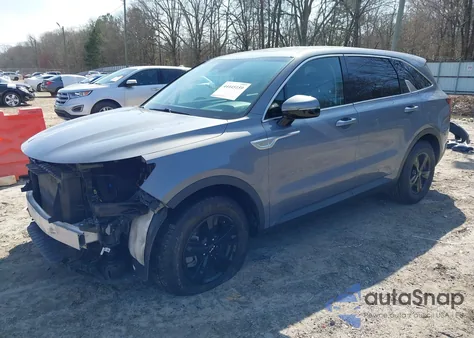 2022 Kia Sorento Lx z USA, uszkodzony, nr VIN 5XYRG4LC6NG116398